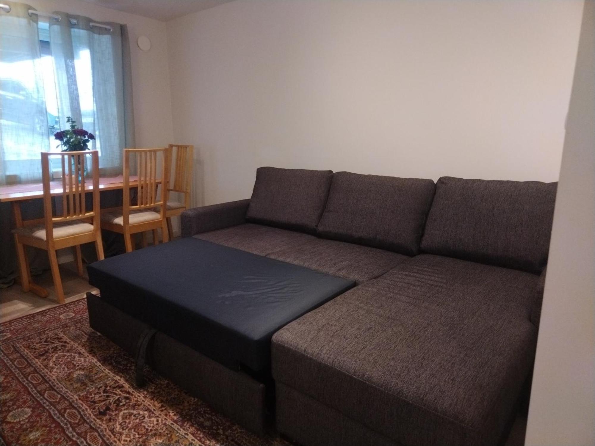 Kjellerleilighet I Fana Til Leie-Med Gratis Parkering Og Mange Kollektiv Reisemuligheter Bergen Buitenkant foto